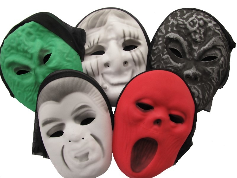 Маска лучшие песни. Популярные маски. Маски нестандартные. Половинчатая маска.